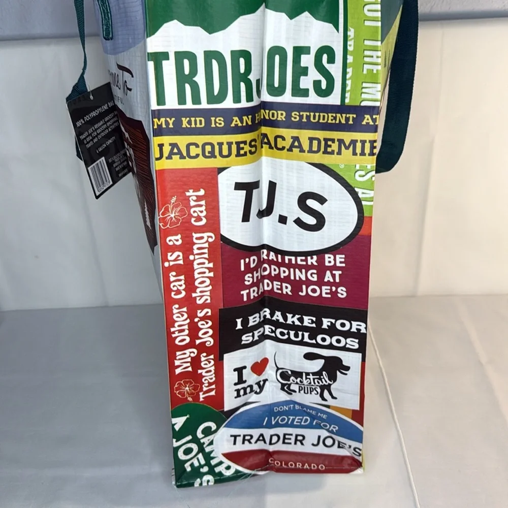 Trader Joe’s Plastic Reusable Shopping Tote Bags Collectible 6 Gallon Set of 3
